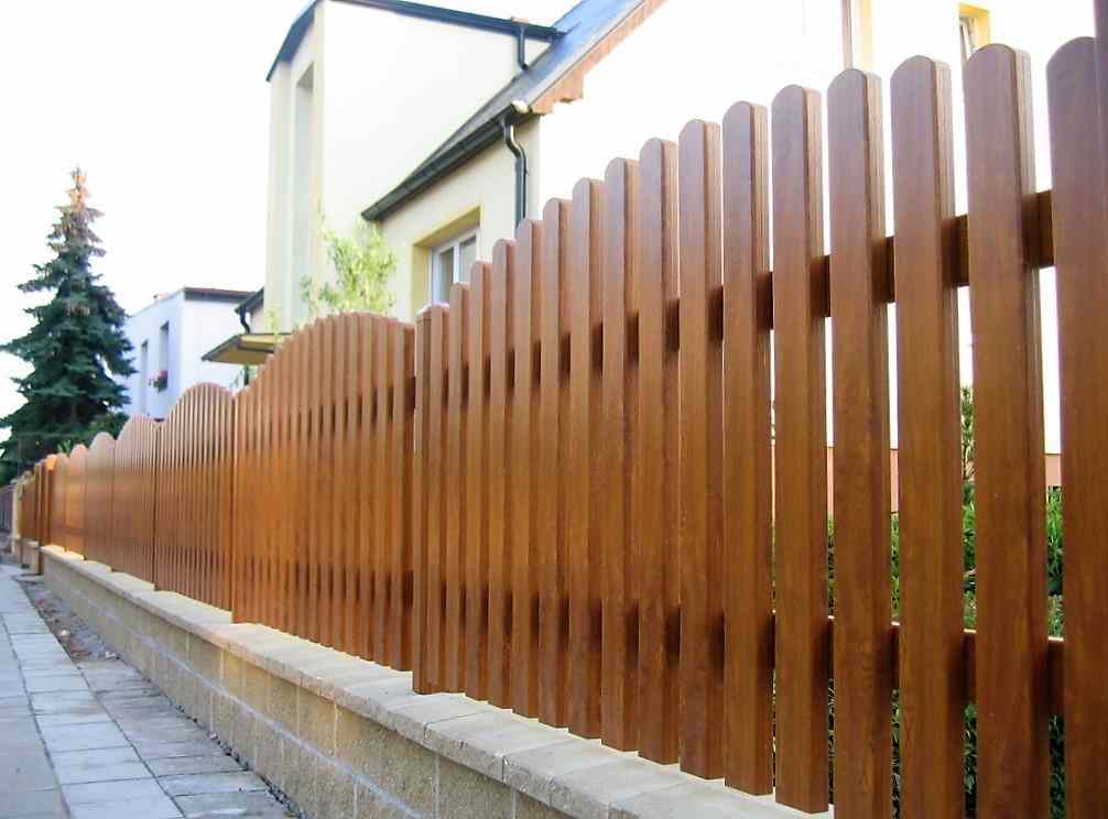 gartenzaun-kunststoff-eiche-dekor image Ausführung Eiche Dekor