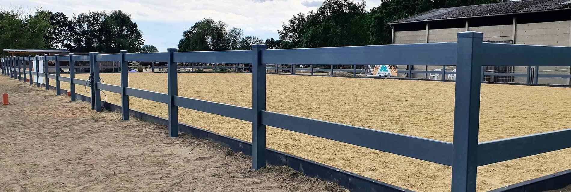 Koppelzaun aus PVC in Anthrazit